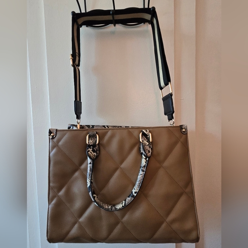 Brown And Black Snake Print Quilted Tote Shoulder Hand Bag - Picture 2 of 12